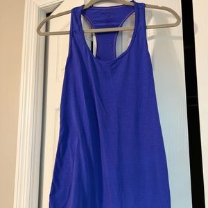 Women’s racerback workout tank top